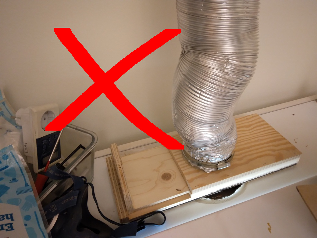 Air goes to the fume hood
